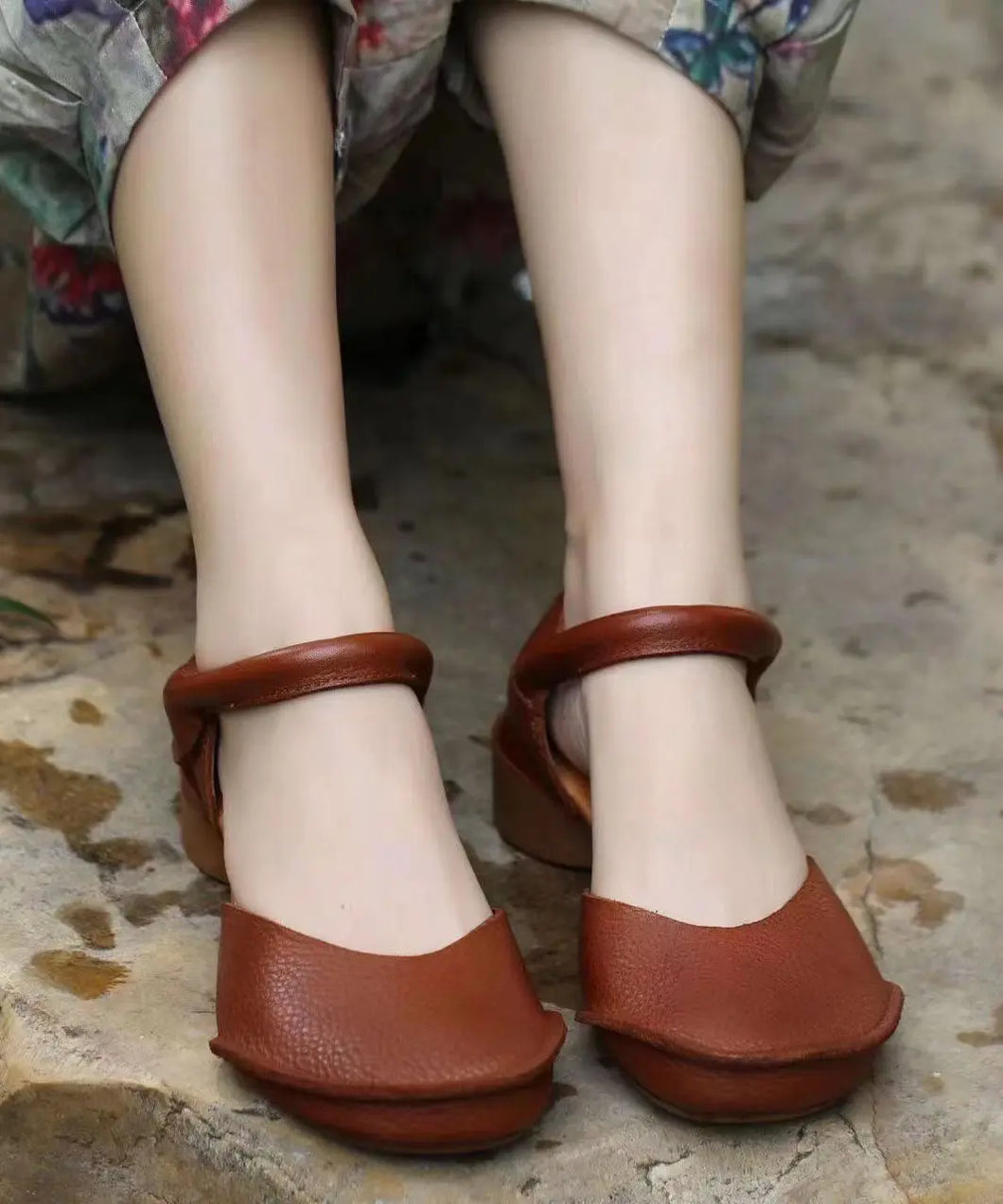 Retro Brown Buckle Strap Splicing Cowhide Leather Chunky Sandals Ada Fashion