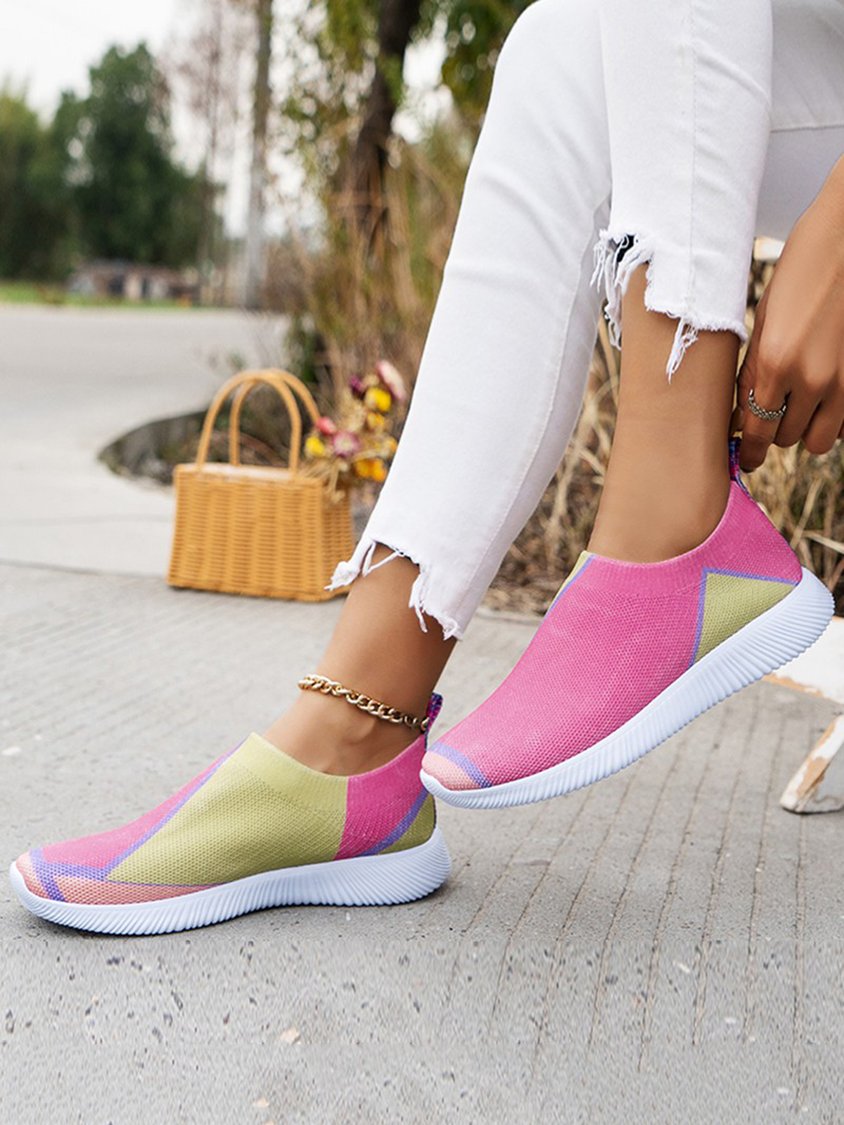 Breathable Color Block Slip On Flyknit Sneakers CN90