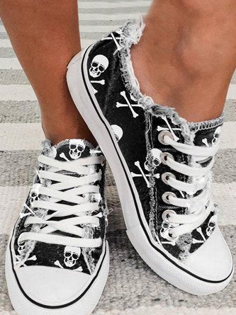 Halloween Black Skull Print Distressed Lace Up Sneakers CN69